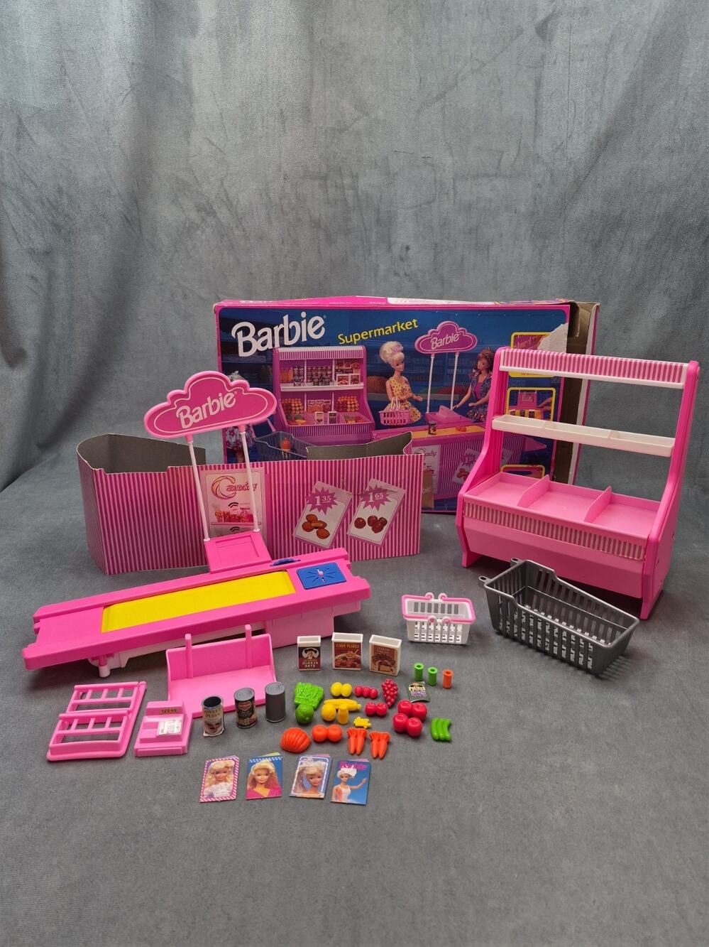 Barbie 1993 Vintage Supermarket Grocery Playset #7573 Read Description